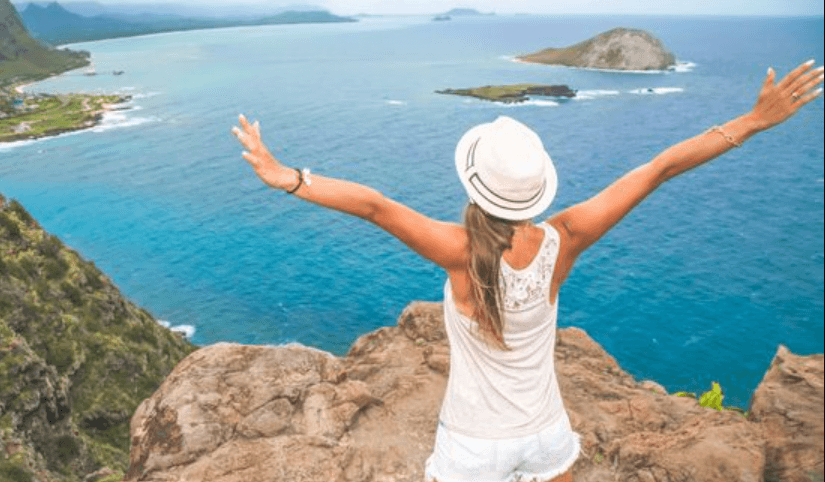 Where the Ocean Meets the Sky Hiking Makapuʻu Lighthouse Trail - Stmoro