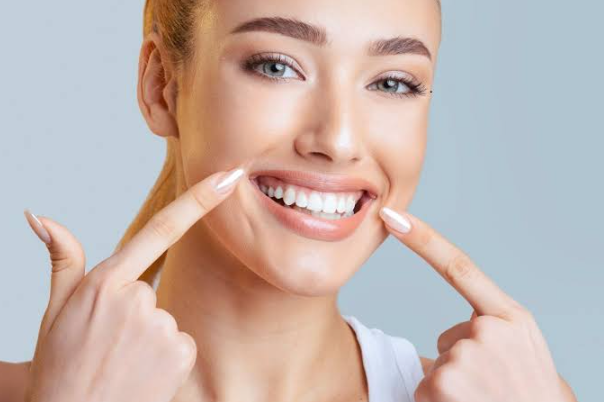 3 Signs It’s Time To Ask Your Dentist About Cosmetic Options